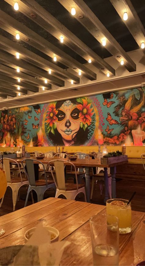 Mexican Restaurant Furniture, Mexican Restaurant Patio Ideas, Cute Mexican Restaurant Decor, Mexican Restaurant Bathroom Ideas, Food Mexican Aesthetic, Trendy Mexican Restaurant, Mexican Bar Aesthetic, Taco Restaurant Aesthetic, Aesthetic Mexican Restaurant