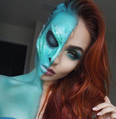 @withlovenadia Horror Drag, Alien Make-up, Alien Women, Makeup Zombie, Fantasy Make-up, Mask Horror, Halloween Make-up Looks, Alien Makeup, Make Up Designs