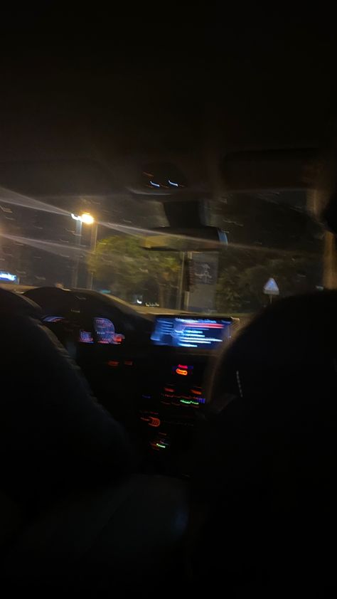 Leon, Car Inside Pic Night, Night In Car Snap, Inside A Car Aesthetic, Inside The Car Picture, Auto Snapchat Night, Pictures Inside Car, Late Night Aesthetic Car, Inside Car Snap