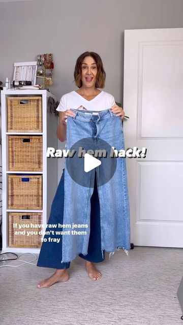 Christin Bryant | over 40 style | 🇨🇦 on Instagram: "Best hack for frayed hem jeans: fabric glue! Apply the glue on the inside of your jeans when the raw hem is how you like it and they won’t keep fraying - comment “link” to get an immediate DM with links to my jeans and the fabric glue.  Other ways to shop: - find me (cbstyled) in the LTK app - link in bio > LTK outfit links - see my “Feb links” highlight  #clothinghacks #frayedjeans #rawhem frayed hem jeans, clothing hack, raw hem jeans, Mango jeans, cropped jeans, frayed hem jeans" Jeans Hemming Hacks, Tops For Straight Jeans, Wide Leg Raw Hem Jeans Outfit, Roll Up Jeans Outfit, How To Raw Hem Your Jeans, Straight Leg Raw Hem Jeans Outfits, How To Make Frayed Hem Jeans, How To Raw Hem Jeans, How To Crop Jeans That Are Too Long