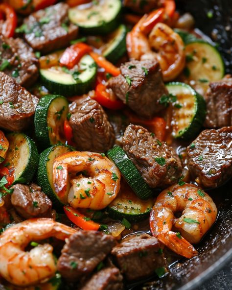 My hubby downright pleads with me to make this dish! Healthy Steak, Steak And Shrimp, Recipes Christmas, Country Cooking, Cooked Veggies, Food Options, Sirloin Steaks, Steak Dinner, Seafood Dinner