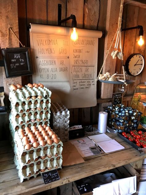 Vintage Shop Interior Store Displays, Farm Retail Store, Farm Store Interior, Small Country Store, French Farmers Market Aesthetic, Farm Shop Ideas Country Stores, Farm Shop Display, Farm Store Display, Farm Shop Aesthetic