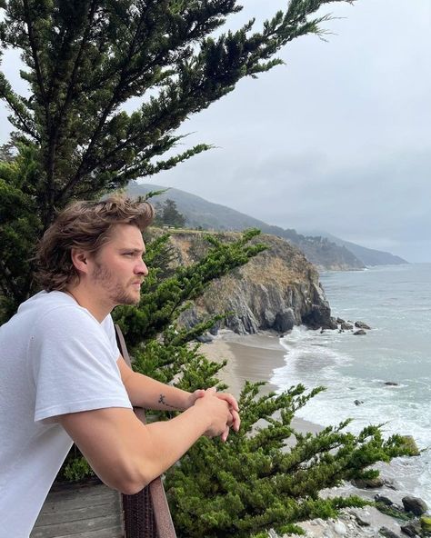 Luke Grimes (@lukegrimes) • Instagram photos and videos Fifty Shades Cast, Jj Lin, Yellowstone Series, Luke Grimes, Cole Hauser, Airport Pictures, New Photo Download, Country Men, Hot Actors