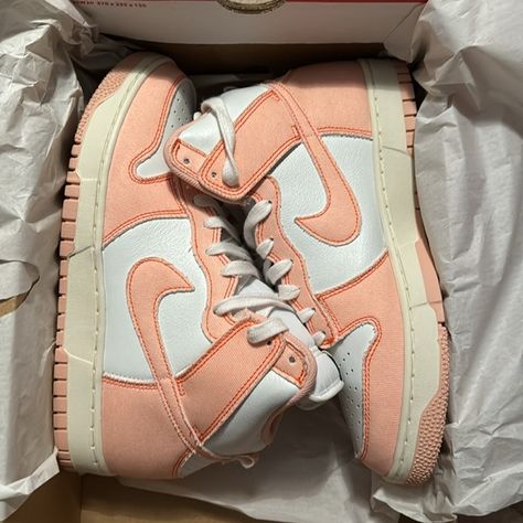 Women's Nike Dunk Hi 1985 Nike Air Max 2090, White Running Shoes, Nike Air Zoom Pegasus, Nike Dunk High, Dunk High, Nike Sneakers Women, Pink Nikes, Nike Air Huarache, Nike Flex