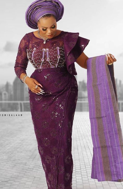 Iro And Blouse Lace Styles Latest, Blouse And Wrapper, Nigerian Lace Dress, Lace Dress Classy, Nigerian Lace Styles Dress, Nigerian Lace Styles, African Lace Styles, Long African Dresses, African Print Dress Ankara