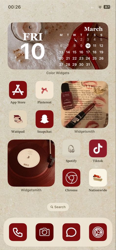 colour scheme red and beige, all pics used from pinterest :) Red Iphone Home Screen Layout, Red Ios Aesthetic, Cute Widget Themes, Red And Beige Icons Aesthetic, Red And Beige Wallpaper Aesthetic, Red And Beige Phone Theme, Dark Red And Beige Wallpaper, Red And Cream Wallpaper Aesthetic, Red Beige Aesthetic Wallpaper