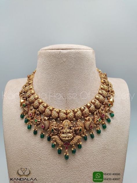 Wedding Jewelry Sets Bridal Jewellery, Gold Jewels Design, Gold Temple Jewellery, Neck Pieces Jewelry, Antique Necklaces Design, Indian Bridal Jewelry Sets, Fancy Jewelry Necklace, Antique Jewellery Designs, Gold Necklace Indian Bridal Jewelry