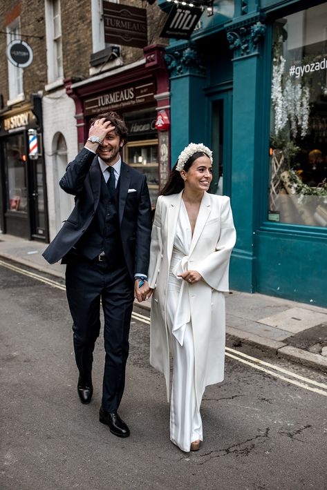 An impossibly chic London elopement - 100 Layer Cake White Coat Wedding Dress, Winter Wedding Bride Coat, Wedding Dresses Suits Women, Blazer Over Wedding Dress, Elopement Suit Women, Civil Wedding Court, Town Hall Wedding Outfit, Civil Wedding Inspiration, Winter Wedding Outfit Bride