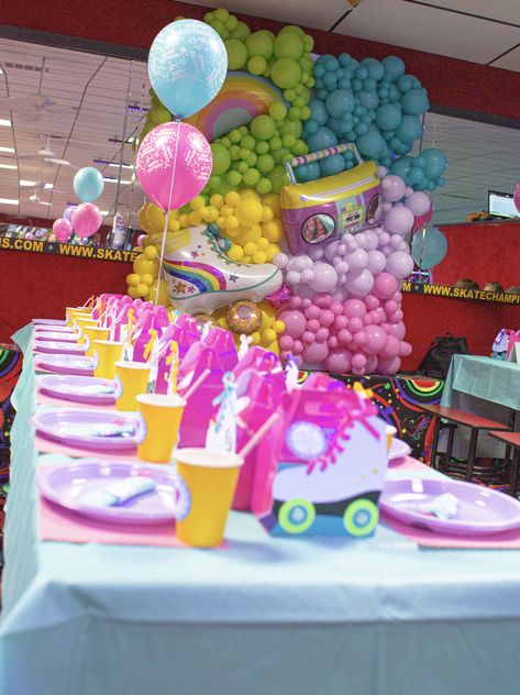 Roller Skating Party Centerpiece, Roller Rink Party Ideas, Unicorn Skate Party, Barbie Roller Skate Birthday Party, Skating Party Themes, Barbie Skate Party Ideas, Roller Skates Party, Skate Rink Birthday Party, Skating Theme Party Ideas