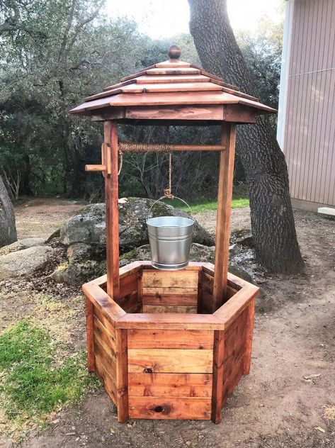 singular helpful pointers on helpful programs in Very Cool Wood Projects Desk #CncWoodProjects Diy Wishing Well, Wooden Wishing Well, Diy Wishing Wells, Wishing Well Plans, Woodworking Plans Patterns, Wood Crafting Tools, Cool Wood Projects, Woodworking Patterns, Free Woodworking Plans