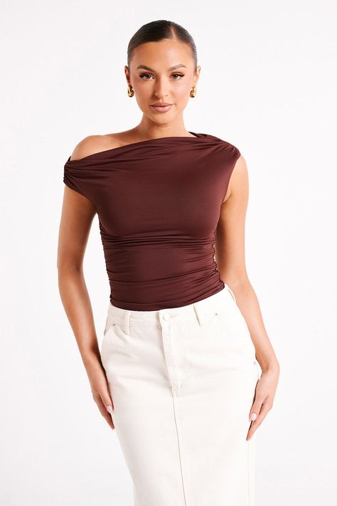 Women's Basic Tops - Shop Online Page 4 | MESHKI AU Date Night Steak Dinner Outfit, Ruched Top Outfit, Kibbe Essence, Asymmetrical Top Outfit, Off The Shoulder Top Outfit, Dramatic Kibbe, Grad Outfits, Womens Basic Tops, Polished Casual