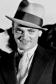 The great, James Cagney. (so multi-talented) Classic Film Stars, James Cagney, Classic Movie Stars, Hollywood Legends, Golden Age Of Hollywood, Hollywood Actor, Classic Films, Silver Screen, Vintage Hollywood