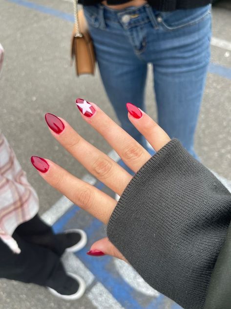 Beautiful Red Nails, Red Nail Theory, Nail Theory, Maroon Nail Designs, Maroon Nail, Red And White Nails, Red Gel Nails, Kutek Disney, Dark Red Nails