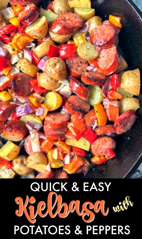 Kielbasa Potatoes, Easy Kielbasa Recipes, Kielbasa Skillet, Potato Skillet Dinner, Kielbasa Recipe, Favorite Dinner Recipes, Recipe With Potatoes, Kielbasa And Potatoes, Smoked Sausage Recipes