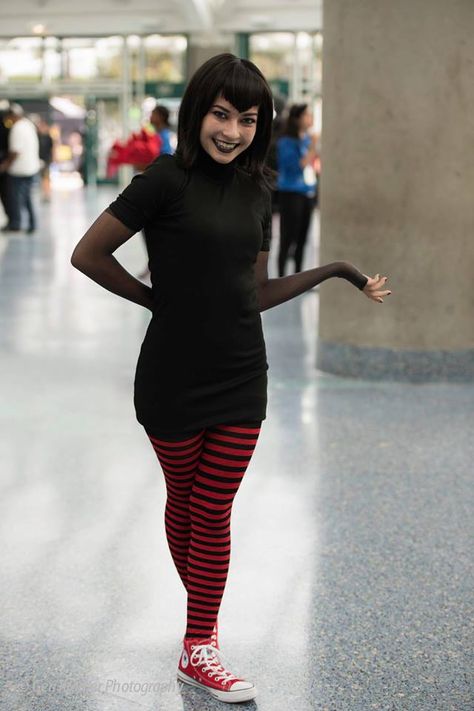 Mavis Cosplay by Trinity All-Stars - photo by © Geri Kramer Photography Mavis Cosplay, Costumes For Teenage Girl, Easy College Halloween Costumes, Fashion Costume Halloween, Teen Halloween, Halloween Costumes For 3, Costumes For Teens, Diy Halloween Costumes Easy, Couples Halloween