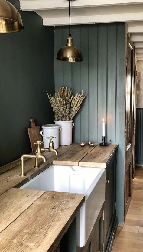 Koti Diy, Decor Studio, Farrow And Ball, Boot Room, Green Walls, Utility Room, Counter Tops, Mud Room, Design Case