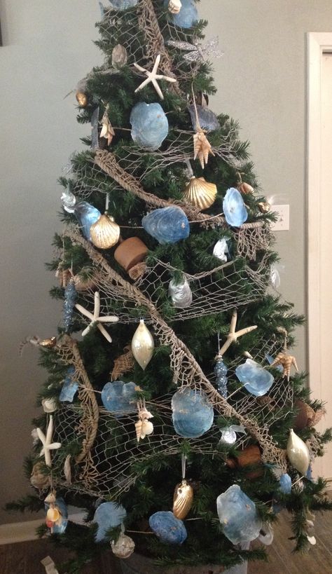 Beachy Christmas Tree, Beach Christmas Trees, Beach Christmas Decorations, Beach Christmas Ornaments, Coastal Christmas Tree, Florida Christmas, Coastal Christmas Decor, Nautical Christmas, Beachy Christmas