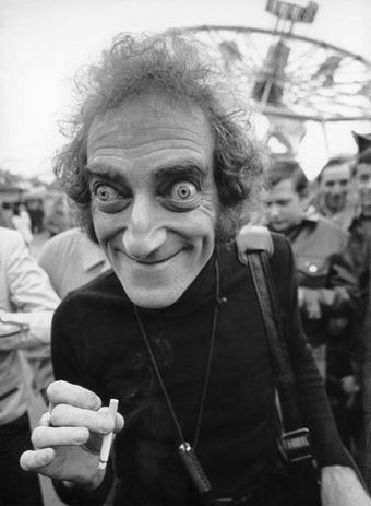 Marty Feldman, Young Frankenstein, 얼굴 드로잉, Desain Editorial, Face Drawing Reference, Photo Vintage, Face Expressions, Interesting Faces, 인물 사진