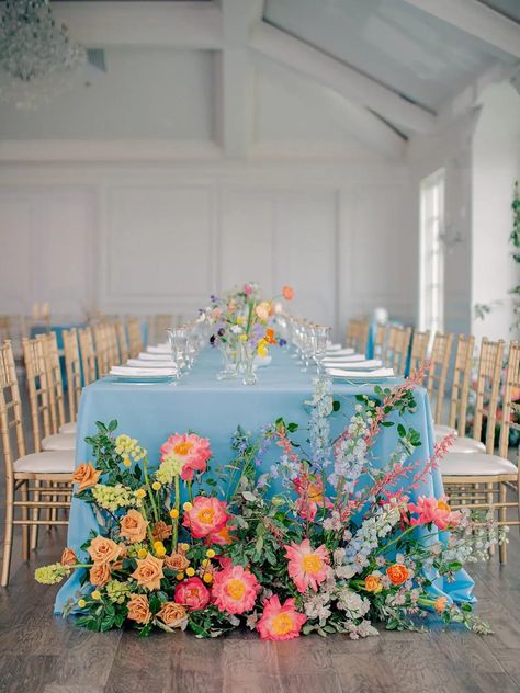 Colorful Spring Wedding, Bright Wedding, Future Wedding Plans, Wildflower Wedding, Wedding Mood, Wedding Themes, The Table, Spring Wedding, Event Decor