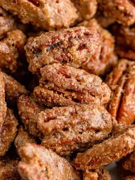 The Best Cinnamon & Sugar Roasted Pecans Story Nut Mixes, Candied Pecans Recipe, Cinnamon Pecans, Crock Pot Recipes, Pecan Pralines, Roasted Pecans, Pecan Recipes, Candied Nuts, Candied Pecans