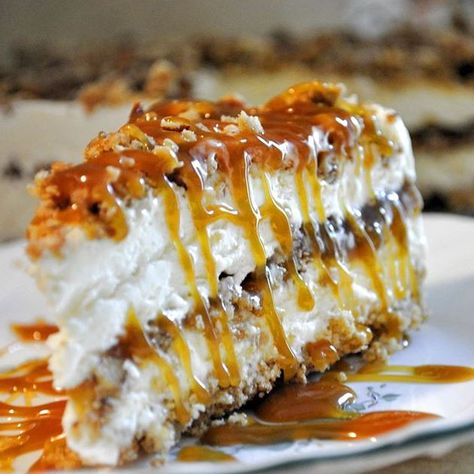 These 13 Incredible Ice Cream Pies Are Worth the Brain Freeze Sweetened Condensed Milk Desserts, Condensed Milk Desserts, Butter Brickle, Biscuits Graham, Milk Dessert, Oat Crumble, Condensed Milk Recipes, Ice Cream Pies, Cream Desserts