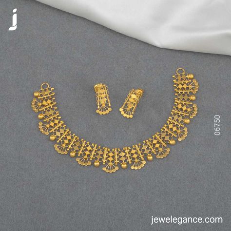 Classic necklace set to adore your life.... . Search for the Product Code '06750' on www.jewelegance.com . #myjewelegance #jewelegance #necklaceset #goldnecklace #plaingold #indianjewellery #jewellerydesign #onlineshopping #plaingoldjewellery #designdetails Plain Gold Necklace Designs, Golden Necklace Indian, Golden Necklace Design, Malabar Jewellery, Plain Gold Necklace, Gold Choker Necklace Set, Gold Jewellery For Women, Gold Set Design, Punjabi Jewellery