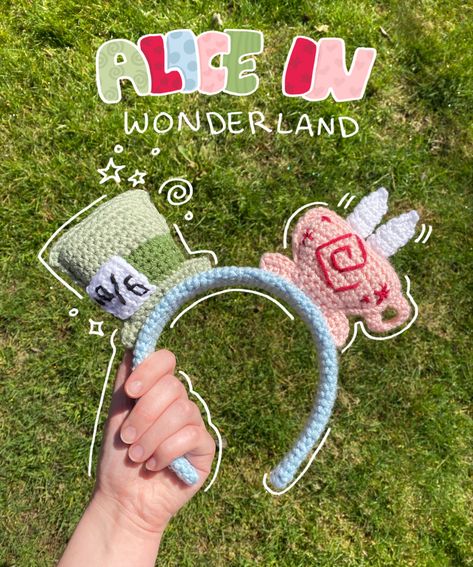 Disney Crochet Beanie, Crochet Disney Accessories, Crochet Mickey Ears Free Pattern, Crochet Minnie Ears, Disney Crochet Ideas, Crochet Disney Patterns, Disney Crochet Hat, Crochet Disney Ears, Crochet Mickey Ears