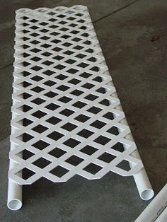 Pvc Trellis, Pergola Diy, Diy Garden Trellis, Pvc Pipe Crafts, Pvc Pipe Projects, Patio Privacy, Pvc Projects, Diy Trellis, Diy Wedding Backdrop