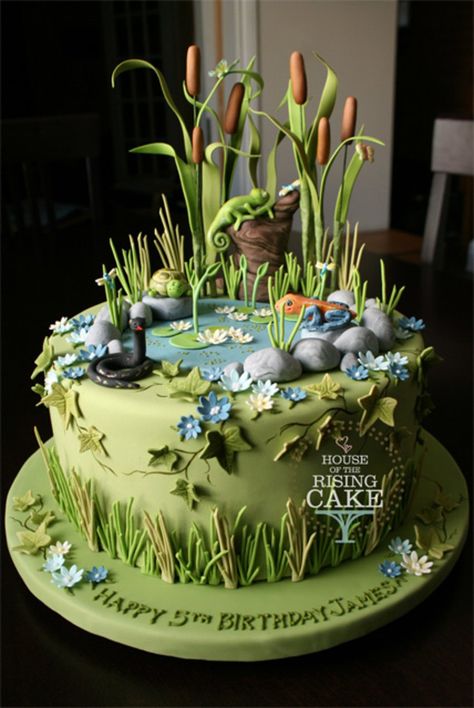 Ernest Celestine, Fisherman Cake, Tårta Design, Torte Creative, Fishing Cake, Yellow Cake Recipe, Cake With Flowers, Chocolate Strawberry Cake, Garden Cakes