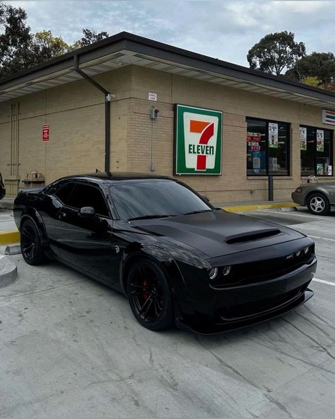 Challenger Aesthetic, Matte Black Dodge Challenger, Dodge Challenger Aesthetic, Srt Dodge Challenger, Cars Matte Black, Dodge Challenger Wallpapers, Cars Dodge Challenger, Black Dodge Challenger, Srt Dodge