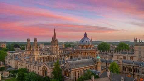 Oxford City, Cute Blue Wallpaper, Uk Universities, New College, Queen Charlotte, Desktop Wallpapers Backgrounds, Uk Images, Desktop Pictures, City Landscape