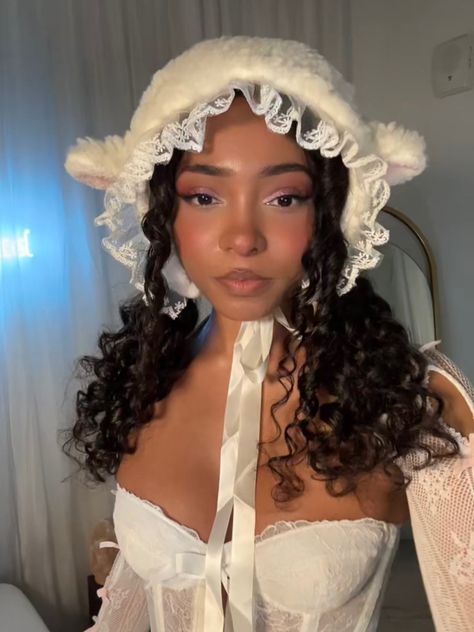 Pretty black girl in a bo peep sheep halloween costume with a furry hat and white corset Lamb Costume, Hot Halloween Outfits, Pretty Halloween Costumes, Holloween Costume, Trendy Halloween Costumes, Unique Halloween Costumes, Bo Peep, Halloween Costume Outfits, Halloween Inspo