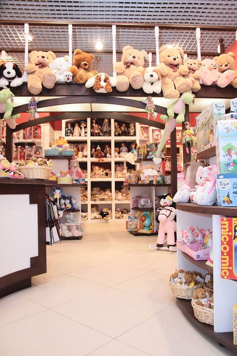 Toy Store Design Shops, Hamleys Toy Store Aesthetic, Toy Store Design Ideas, Toys Store Design, Toy Shop Interior Design, Toy Shop Aesthetic, Toy Store Interior Design, Toys Shop Interior, Toy Store Aesthetic