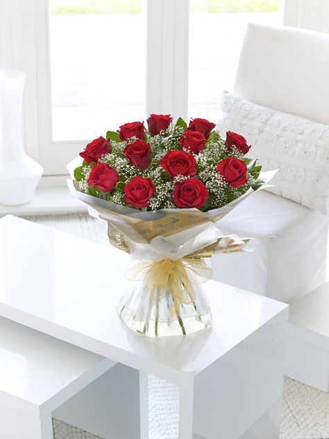 Red roses centerpieces