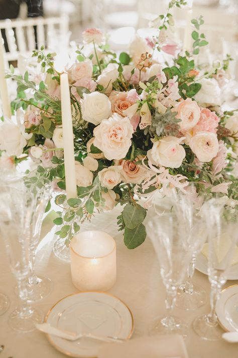 Blush Ivory Wedding, Soft Romantic Wedding Flowers, Wedding Blush Pink, Pink Romantic Wedding, Pink Blush Wedding, Pink Wedding Tablescape, Pink And Ivory Wedding, Blush And Ivory Wedding Centerpieces, Blush Pink Wedding Aesthetic