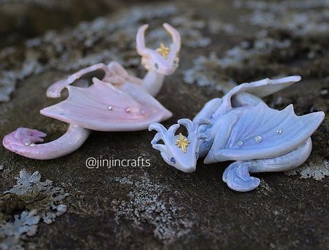 Small Clay Dragon, Cute Clay Dragon, Dragon Clay, Spirit Animal Art, Dragon Crafts, Polymer Clay Figures, Clay Dragon, Dragon Sculpture, How To Make Clay