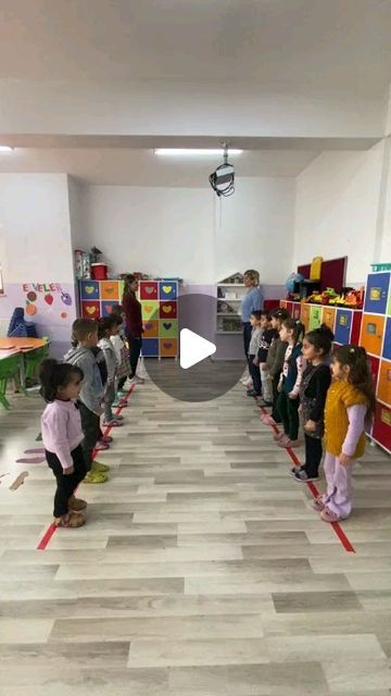 Dance Activity For Preschool, Preschool Apple Theme Activities, Music Rhythm Activities, Music Games For Kids, Movement Preschool, Preschool Music Activities, Activity Games For Kids, Music Activities For Kids, Group Games For Kids