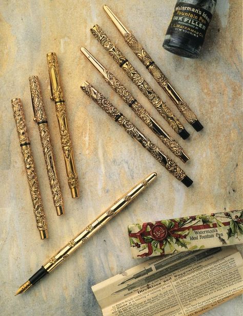 Black Fountain Pen, Antique Fountain Pen, Vintage Fountain Pens, Vintage Fountain Pen, Ink And Quill, Antique Things, Modern Fountain, Fancy Pens, Art Writing