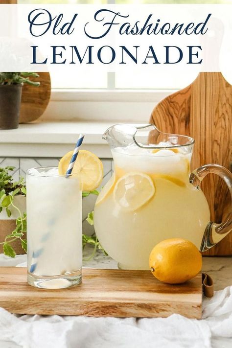 Make my Old Fashioned Lemonade recipe this summer with just three ingredients and quench your thirst while the heat is on. Visit Sugar Maple Farmhouse to find this recipe for homemade lemonade. Lemonaid Recipe, Fair Lemonade Recipe, Sweet Lemonade Recipe, Summer Drink Recipes Nonalcoholic, Old Fashioned Lemonade, Good Lemonade Recipe, Desserts Oreo, Desserts Summer, Homemade Lemonade Recipes