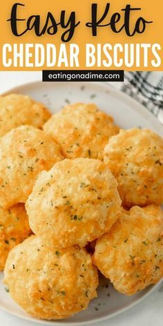 Keto Cheddar Biscuits, Cheddar Biscuits Recipe, Low Carb Biscuit, Low Carb Low Fat Recipes, Breakfast Low Carb, Keto Biscuits, Cheddar Biscuits, Low Carb Low Sugar, Almond Flour Recipes