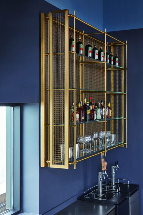 Home Bar Rooms, System Furniture, Bar Sala, Bar Shelves, Decoration Restaurant, Wall Hanging Shelves, Home Bar Designs, Glass Bar, Bar Room