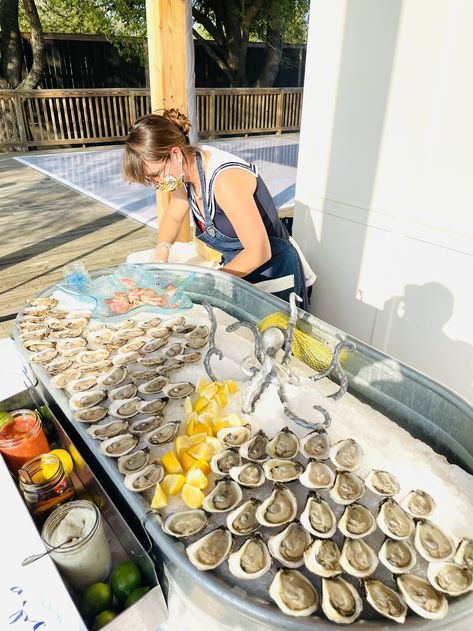 Oyster Display Bar, Oyster Cocktail Hour, Diy Oyster Bar, Seafood Bar Wedding, Champagne And Oysters Party, Oyster Themed Engagement Party, Wedding Oyster Bar, Oyster Engagement Party, Oyster Catering