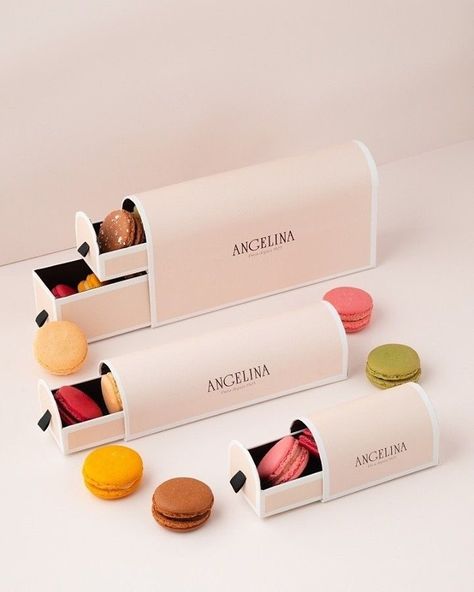 Sweets Bags Ideas, Pastry Packaging Design, Food Cuisines, Food Packaging Ideas, Macaroon Packaging, Packaging Design Food, Dessert Packaging Design, Macaroon Box, Pastry Packaging