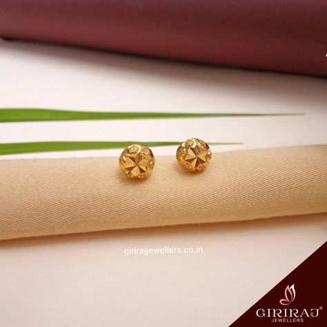 22k Gold Studs Daily Use Gold Earrings, Daily Use Gold Earrings Indian, Baby Jewelry Gold, Small Earrings Gold, 22k Gold Earrings, Gold Earrings Indian, Gold Jewels Design, New Gold Jewellery Designs, Gold Earrings Models