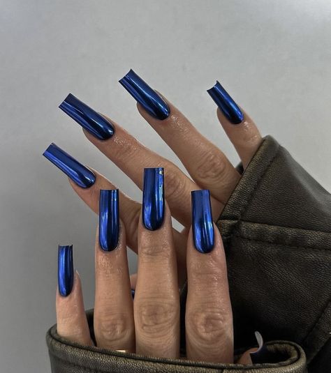 Airbrush Blue Nails, Chrome Blue Nails Designs, Chrome Square Acrylic Nails, Cool Chrome Nails, Blue Chrome Acrylic Nails, Royal Blue Chrome Nails, Blue Square Acrylic Nails, Dark Blue Chrome Nails, Chrome Nails Square