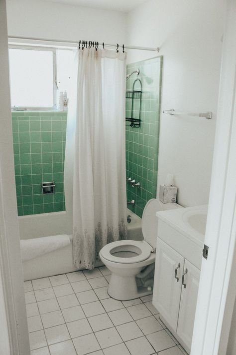 Rental Shower Makeover, Rental Shower Upgrade, Old Bathroom Makeover, Small Rental Bathroom, Ugly Bathroom, Rental Bathroom Makeover, Rental Makeover, Beautiful Bathroom Decor, Condo Bathroom