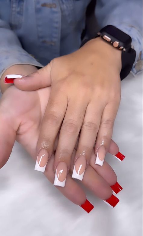 By @nailzbyauzaraia White French Tip Nails With Red Bottoms, White French Tip With Red Bottoms, White French Tip Red Bottom Nails, White French Tip Nails With Red Design, Short Red Bottom Acrylic Nails, Red Bottom French Tip Nails, White Red Bottom Nails, Cheap Nail Designs, Red Bottom Nails