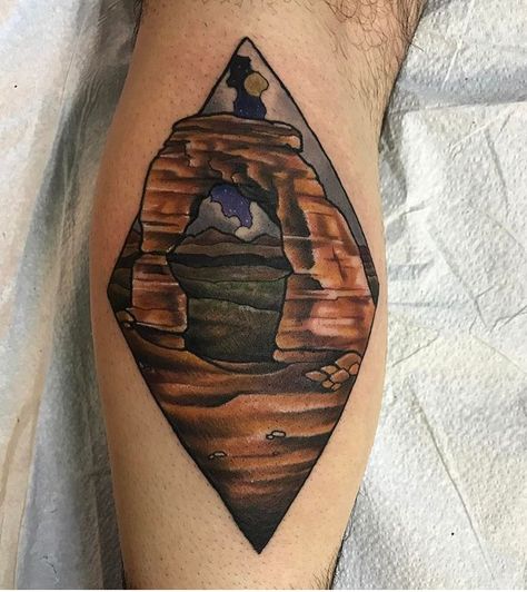 Fresh Delicate Arch tattoo from Dmugg at Red Lotus in Lansdale PA Delicate Arch Tattoo, Arches Tattoo, Utah Tattoo Ideas, Arch Tattoo, Utah Tattoo, Back Arch, Tattoo For Boyfriend, Red Rock Amphitheatre, Delicate Arch