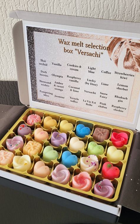 Excited to share the latest addition to my #etsy shop: Versachi 24 wax melts selection box https://etsy.me/3NpadFd #soy #organicingredients #waxmelts #bestselection #bestwaxmelts #mustbuy #highlyscented #homefragrances #lushfragrances Wax Melt Container Ideas, Wax Melts Packaging Ideas, Wax Melts Packaging, Best Wax Melts, Sweet Lime, Popular Scents, Sample Box, Room Smells, Chocolate Box