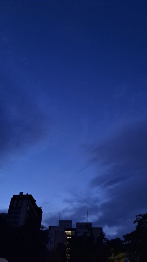 Dark Blue Scenery Aesthetic, Nature, Blue Sky Aesthetic Vintage, Dark Blue Clouds Aesthetic, Blue Hour Aesthetic Wallpaper, Dark Blue Sky Wallpaper, Dark Blue Sky Aesthetic, Navy Blue Wallpaper Aesthetic, Evening Sky Wallpaper